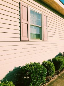 Choose Vinyl Siding for its Ice and Hail Resistance